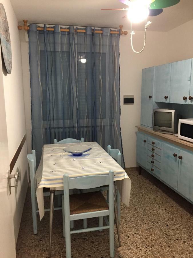 Il Rifugio Del Pescatore Apartment Римини Екстериор снимка