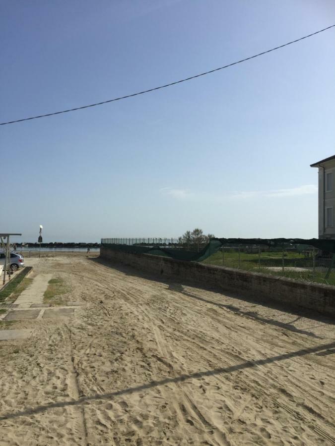 Il Rifugio Del Pescatore Apartment Римини Екстериор снимка