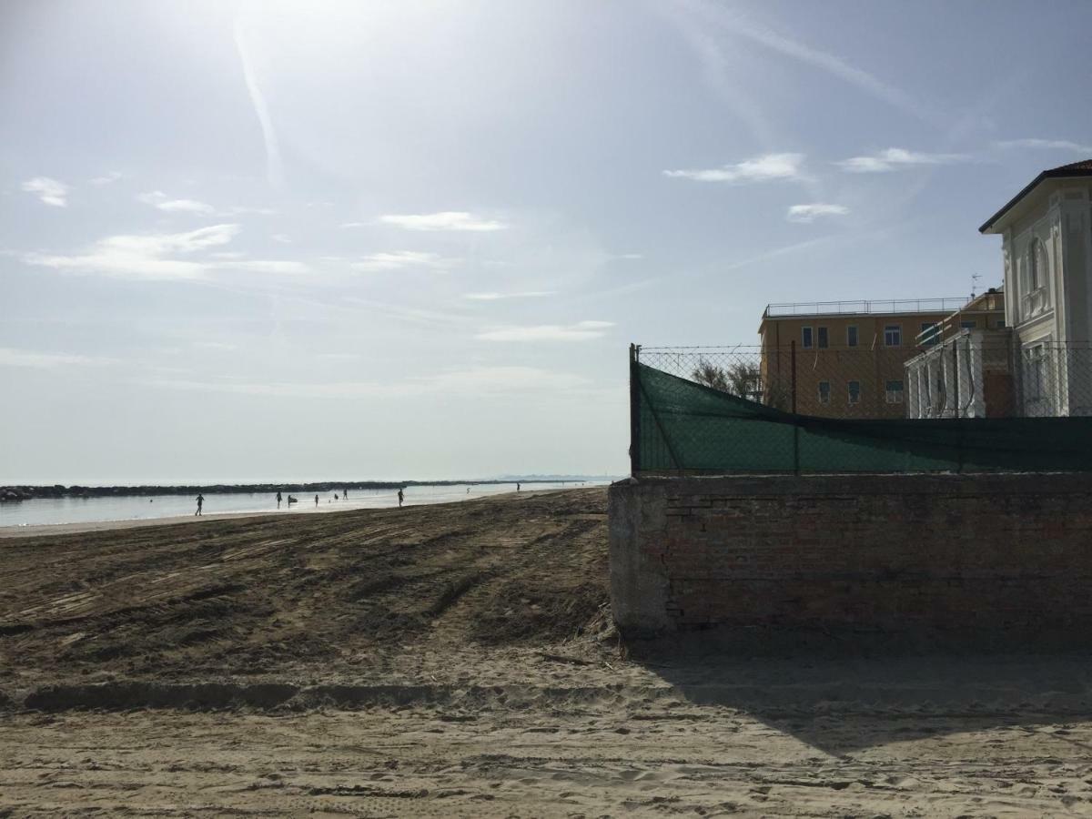 Il Rifugio Del Pescatore Apartment Римини Екстериор снимка